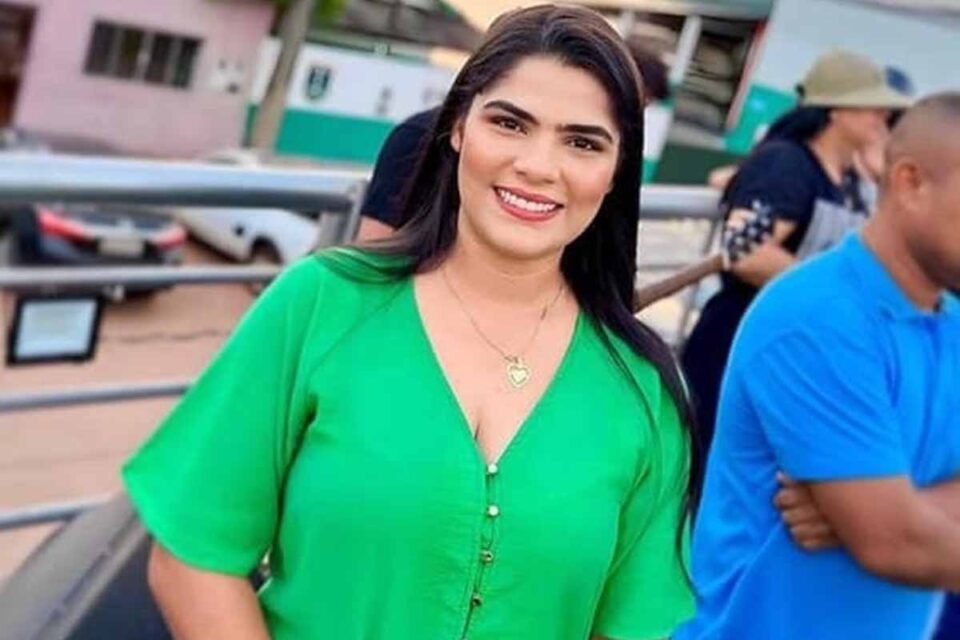 Justiça manda tentar citar ex-prefeita Raíssa Bento em Porto Velho e autoriza uso de WhatsApp em ação por improbidade